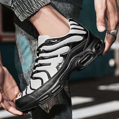 Strideknit Sneakers